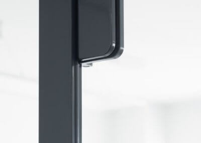 Schwarze GM ZARGENPROFILE