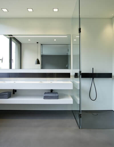 Hygienisch sauber: GM DUSCHVERGLASUNG