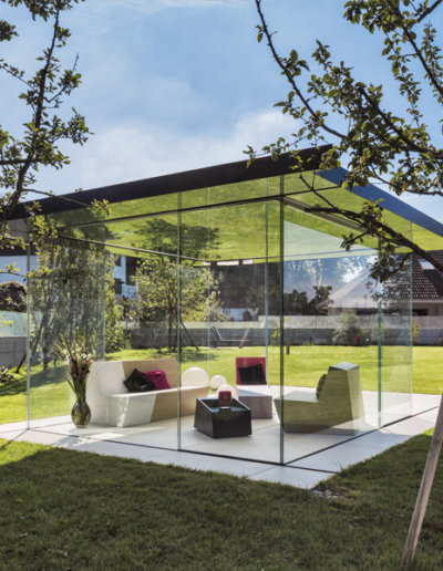 Stützenfreier Glas Pavillon