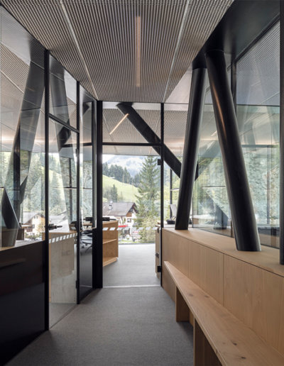 Stilvoll: GM ZARGENPROFILE in Schwarz