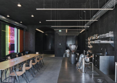 Industrial Style mit knalligen Farbakzenten, Foto: David Schreyer, Innsbruck